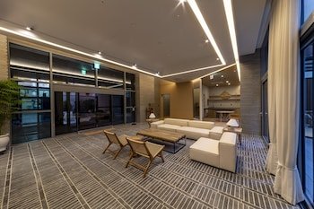 Hound Garden & Terrace Hotel