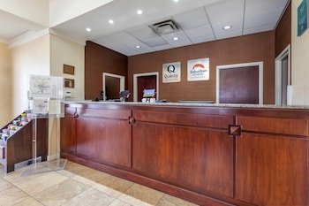 Suburban Studios Tysons Corner