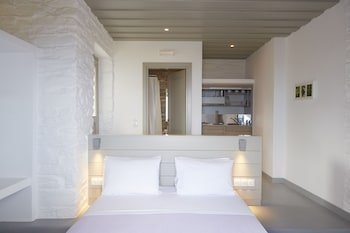 Kea Village Suites & Villa