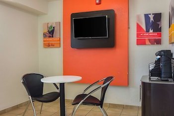 Motel 6 Atlanta Tucker Northeast