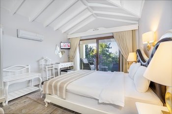 Alya Villa Hotel