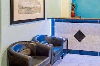 Howard Johnson by Wyndham Galveston