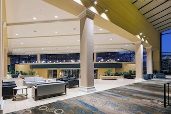 DoubleTree by Hilton Hotel Tulsa Downtown