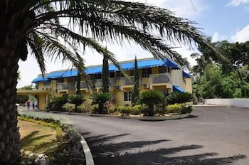 Tamarind Tree Resort Hotel