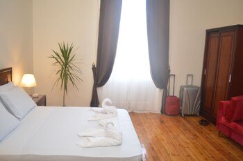 Midtown Hostel