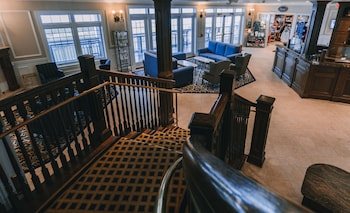 Madison Beach Hotel, Curio Collection by Hilton