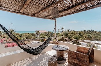 Lunarena Boutique Beach Hotel