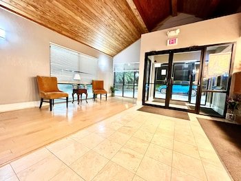GuestHouse Inn & Suites Bayou La Batre/Mobile