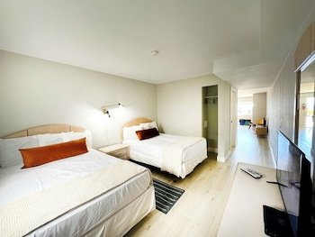 Coliseum Ocean Resort