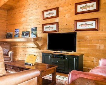 Yellowstone Valley Lodge