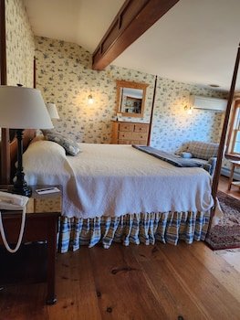 Windham Hill Inn