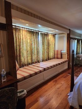 Windham Hill Inn