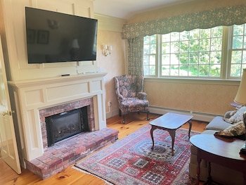 Windham Hill Inn