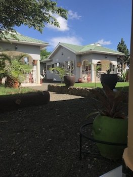 Le Parlour