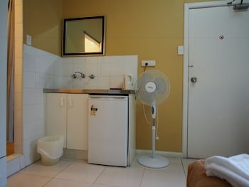 Central Private Hotel
