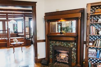 The Stonewall Jackson Inn