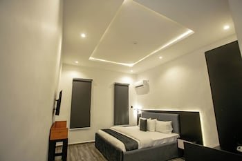 The Grid Residence