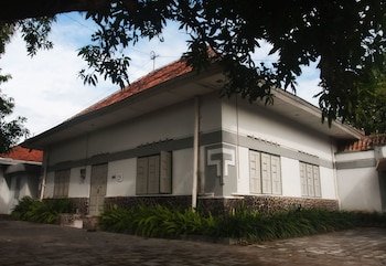Ndalem Mantrigawen Hotel