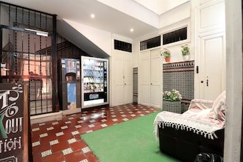 Feel Hostel City Center