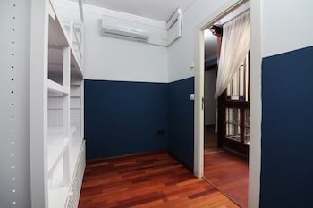 Feel Hostel City Center