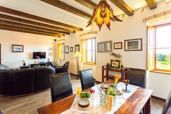 Villa Anica