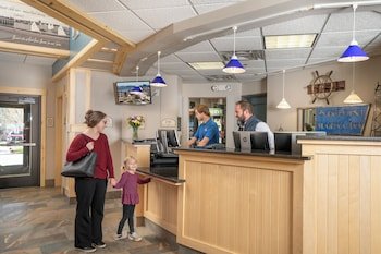 Park Point Marina Inn