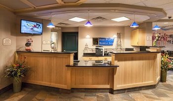 Park Point Marina Inn