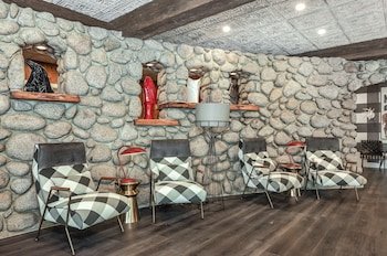Creekstone Inn