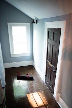 Black Walnut Bed & Breakfast