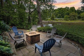 Westbrook Inn