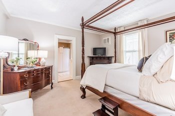 Westbrook Inn