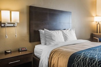 Comfort Inn & Suites Waterloo - Cedar Falls