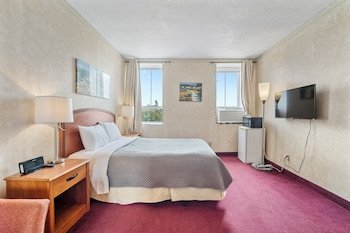 Royal Inn & Suites