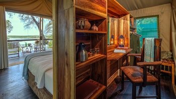 Xaro Lodge