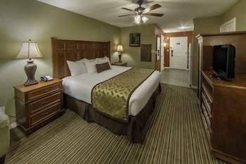 Holiday Inn Club Vacations Piney Shores Resort