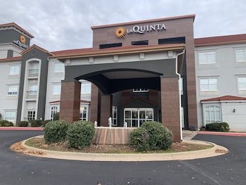 La Quinta Inn & Suites by Wyndham OKC North - Quail Springs