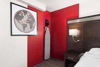 Ramada by Wyndham Medford Airport North