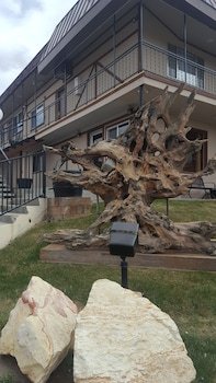 Bristlecone Motel