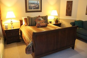 Black Bear Manor