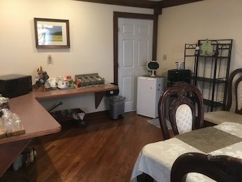 Serenity Hill Bed and Breakfast