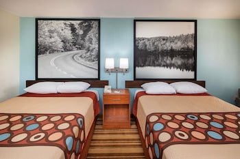 Super 8 by Wyndham Burlington NC