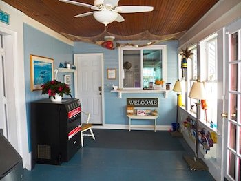 Coast Village Inn & Cottages