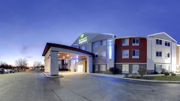 Holiday Inn Express Fort Wayne-East (New Haven)