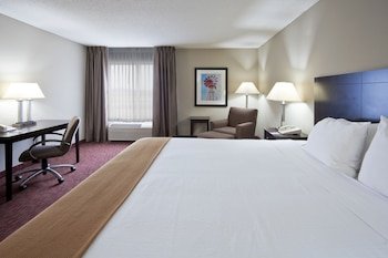 Holiday Inn Express Fort Wayne-East (New Haven)