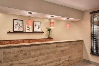 Country Inn & Suites by Radisson, Valparaiso, IN