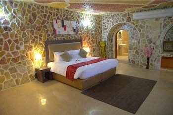 Mahadha Hotel