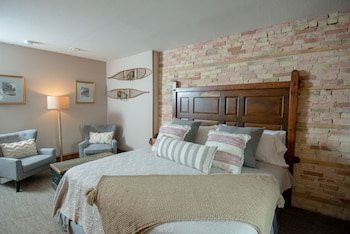 Inn At Cedar Crossing