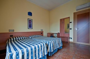 Blue Ribbon Hotel