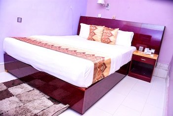 Milton Park Hotels & Resort