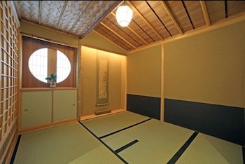 Rinn Gion Hanatouro